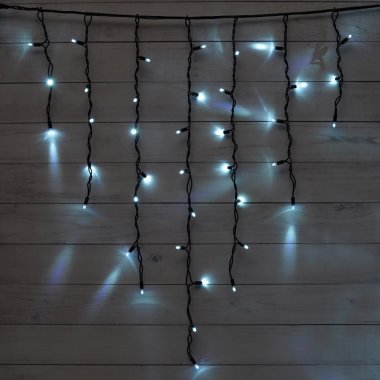 Фотография товара 'Aledus i-BR-3x0.9M-W Бахрома (Айсикл) 3x0.9 м, черный провод'