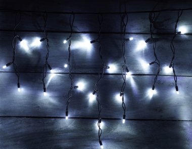 Фотография товара 'Aledus i-BR-3x0.5M-W Бахрома (Айсикл) 3x0.5 м, черный провод'