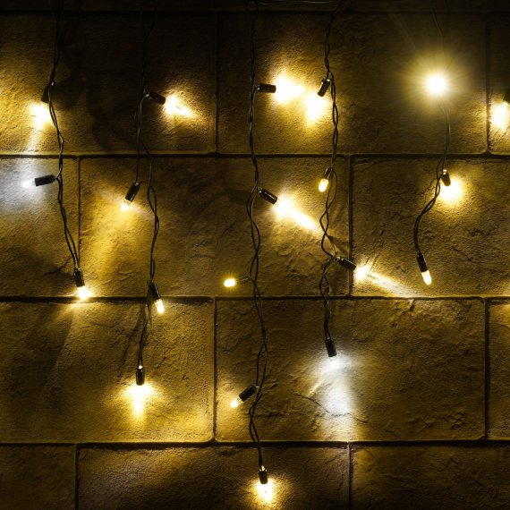 Фотография товара 'Aledus i-BR-3x0.5M-WW Бахрома (Айсикл) 3x0.5 м, черный провод'